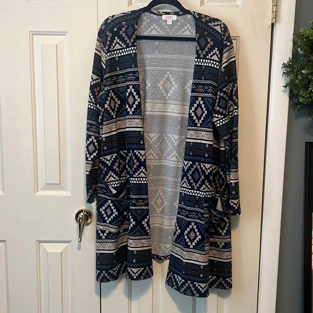 EUC Lularoe Caroline Sweater